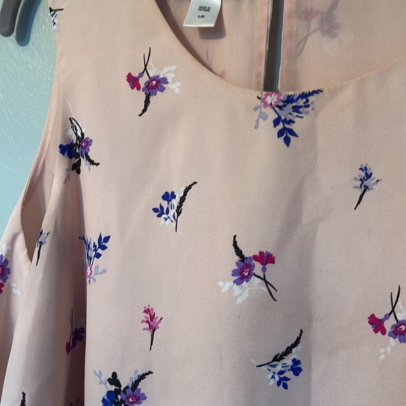 C78 Floral shell top - Picture 2 of 4